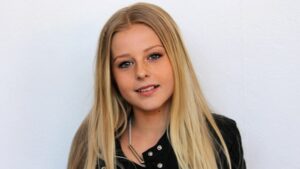 JESC 2014: Publicado el videoclip oficial y la versión inglesa de «Du är Inte Ensam»