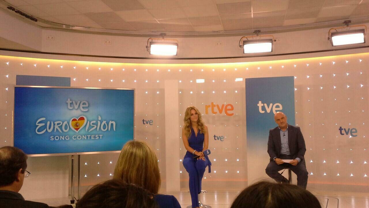 Edurne defenderá Amanecer en eurovisión 2015.