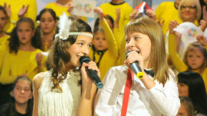Escucha «Ceo svet je naš» el tema de Serbia para Eurovisión Junior 2017