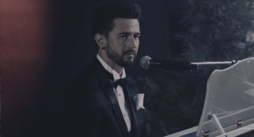 Moldavia: Pasha Parfeni publica un emotivo vídeo de su nuevo tema «Imi Pare Rau»