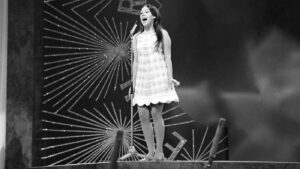 Hoy hace 50 años: España triunfante ganadora de Eurovisión con Massiel y su «La, la la»
