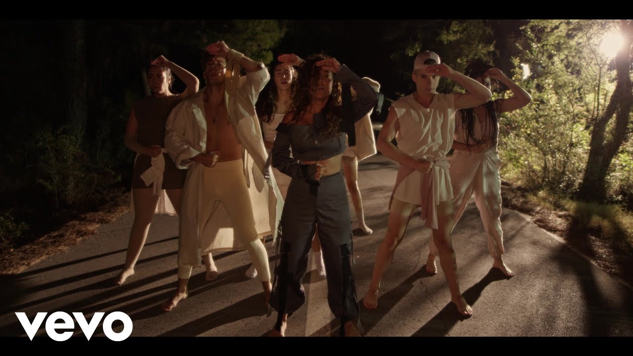Grecia: Yianna Terzi publica el videoclip de su nueva canción “Karma”
