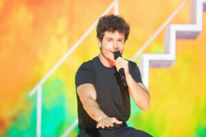 «Me vale» de Miki Núñez representará a España en el OGAE Song Contest 2021