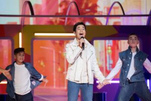 Crónica: Levi Díaz nos invita a una gran fiesta en su primer ensayo en París