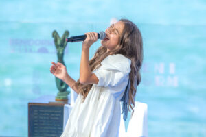 Ya puedes escuchar «LOVIU», la canción de España con Sandra Valero para Eurovisión Junior 2023