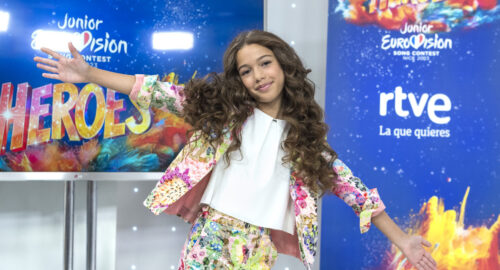 Las mejores imágenes de Sandra Valero en la presentación de «LOVIU», su propuesta para Eurovisión Junior 2023