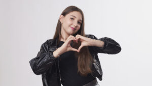 Macedonia del Norte presenta «Kaži Mi, Kaži Mi Koj», el tema de Tamara Grujeska para Eurovisión Junior 2023