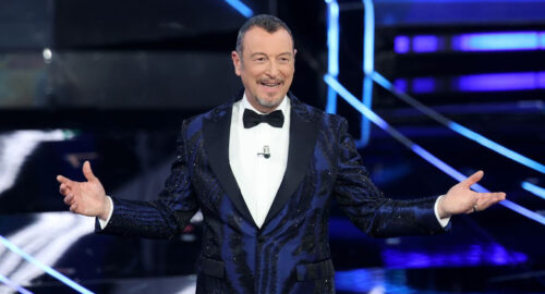 Amadeus defiende la libertad de los artistas en el Festival de Sanremo: “Nunca se ha promovido el odio, los cantantes pidieron la paz”