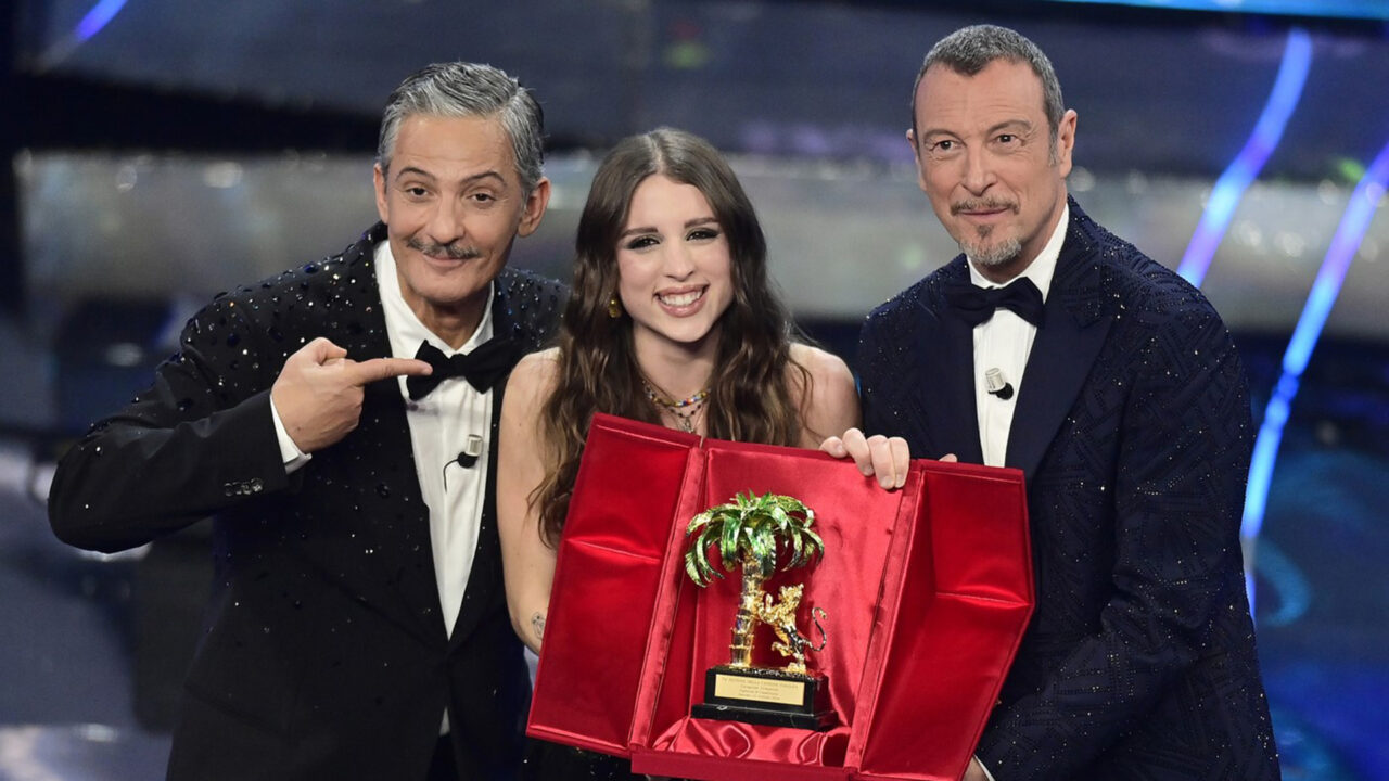 Los resultados de Sanremo 2024 al detalle: Angelina Mango, una emocionante victoria en el festival de la música italiana