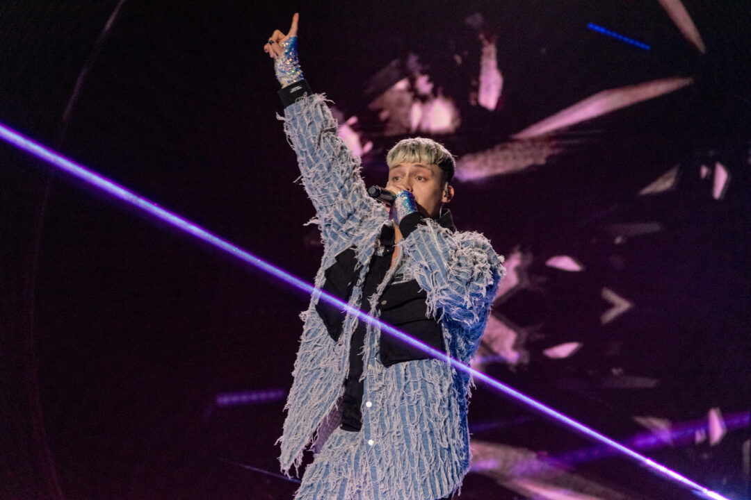 Almácor en la final del Benidorm Fest 2024, Palau d’Esports l'Illa de Benidorm. Foto: Iván Trejo