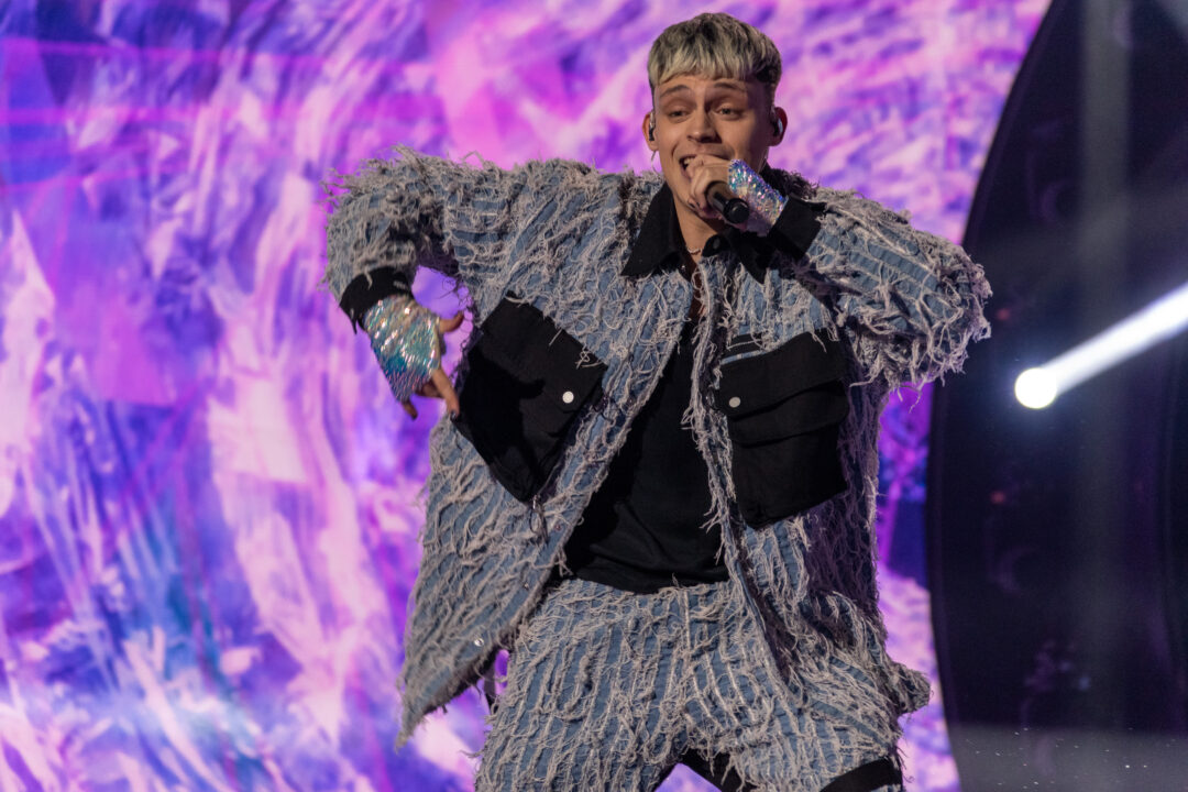 Almácor en la final del Benidorm Fest 2024, Palau d’Esports l'Illa de Benidorm. Foto: Iván Trejo