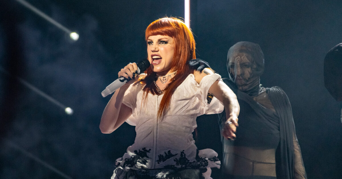 Angy Fernández en la final del Benidorm Fest 2024, Palau d’Esports l'Illa de Benidorm. Foto: Iván Trejo