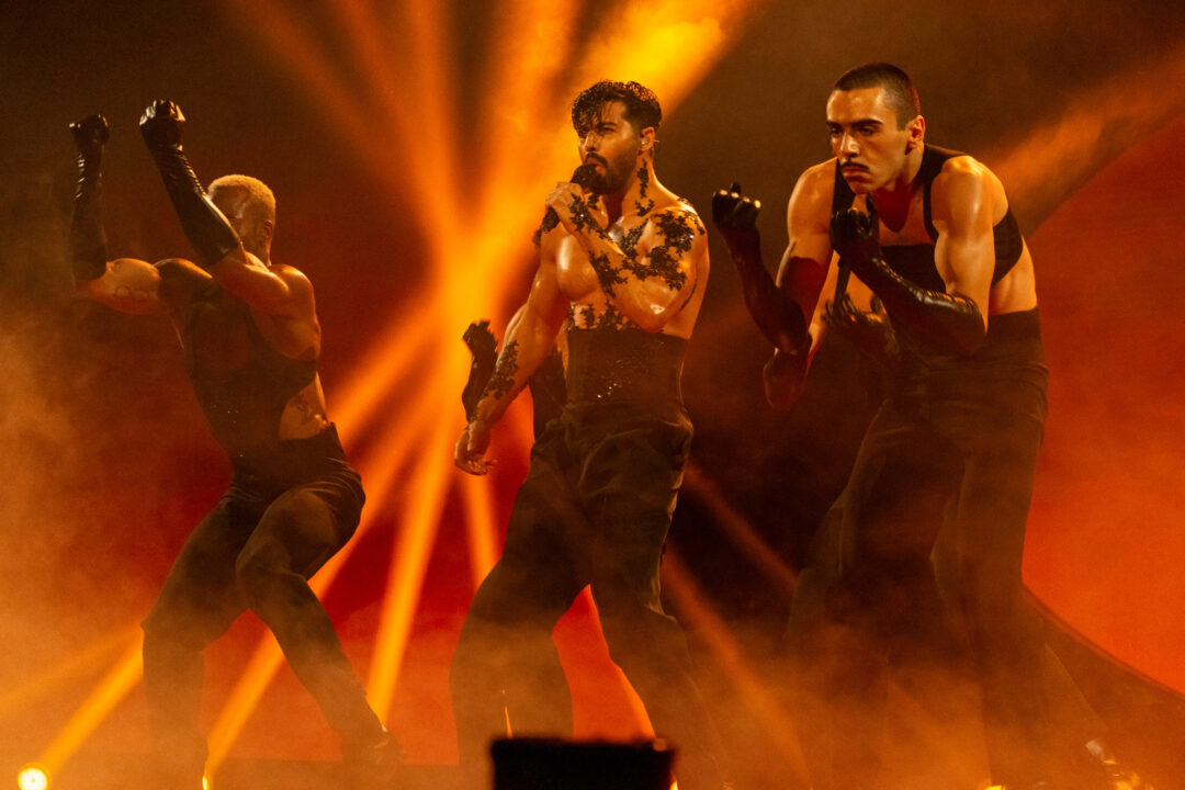 Jorge González en la final del Benidorm Fest 2024, Palau d’Esports l'Illa de Benidorm. Foto: Iván Trejo