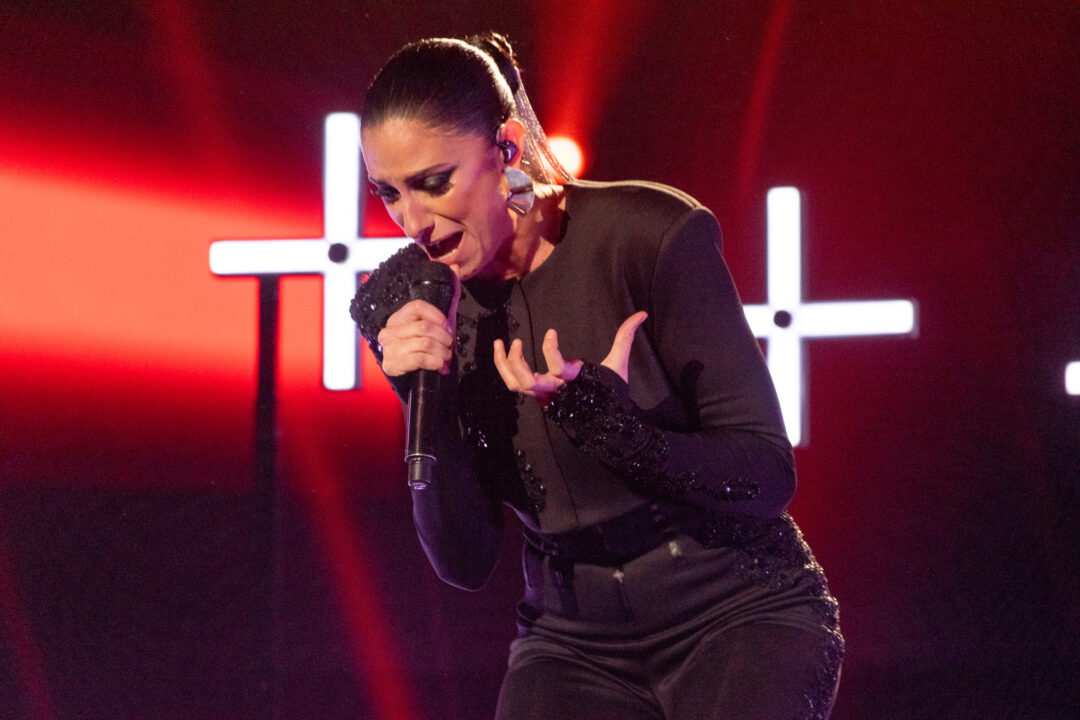 María Peláe en la final del Benidorm Fest 2024, Palau d’Esports l'Illa de Benidorm. Foto: Iván Trejo