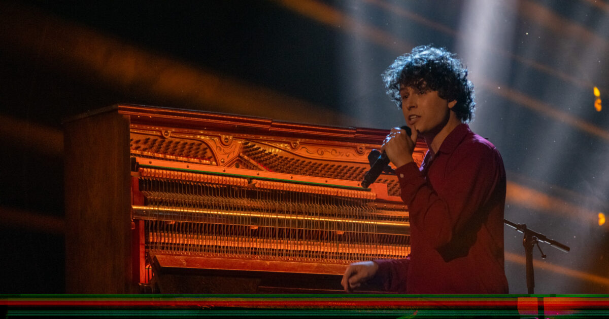 Roger Padrós publica ‘El Lloc’, una balada pop donde se atreve a rapear