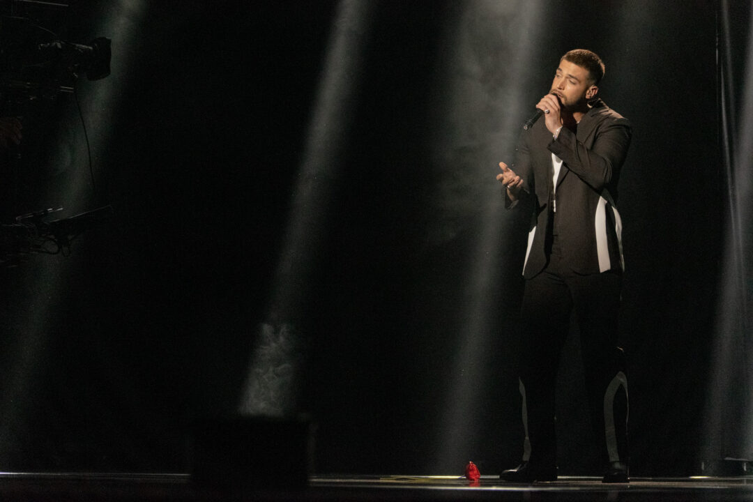 St. Pedro en la final del Benidorm Fest 2024, Palau d’Esports l'Illa de Benidorm. Foto: Iván Trejo