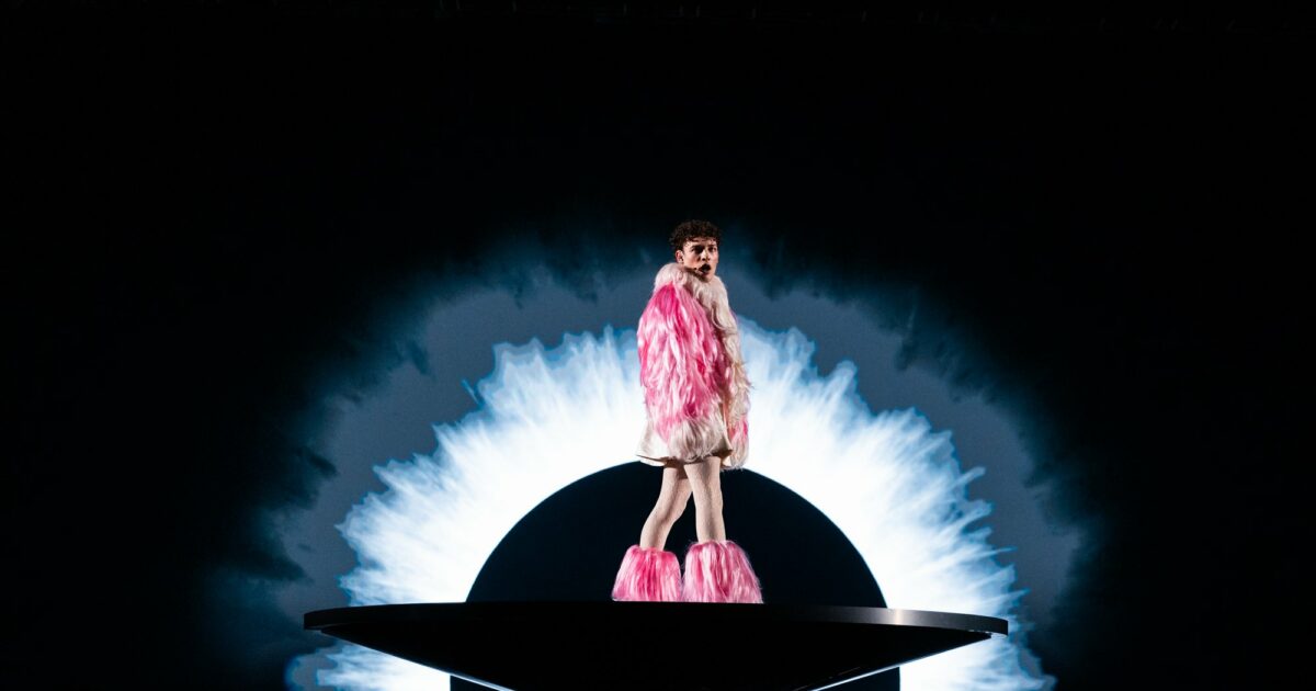 Nemo en su primer ensayo individual en Eurovisión 2024 | Imagen: Corinne Cumming - EBU