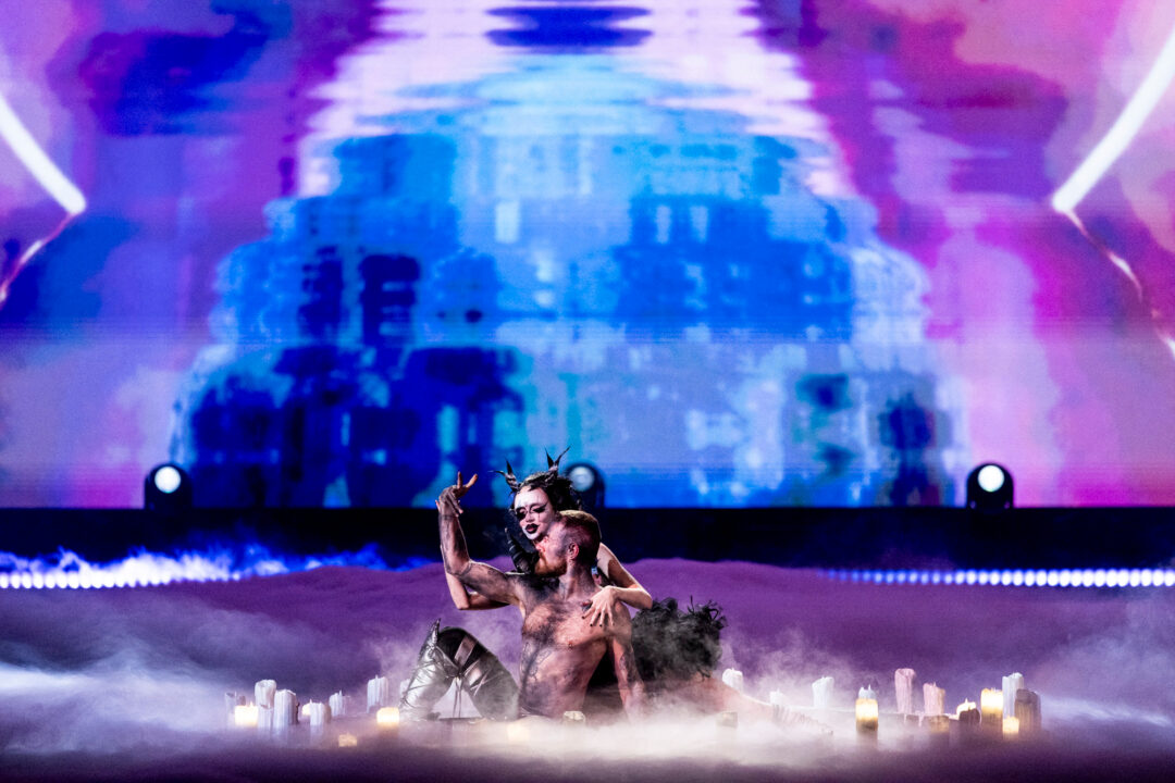Bambie Thug en su primer ensayo individual en Eurovisión 2024 | Imagen: Sarah Louise Bennett - EBU
