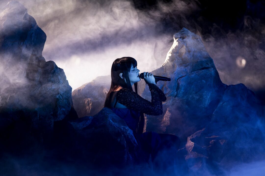 TEYA DORA en su primer ensayo individual en Eurovisión 2024 | Imagen: Sarah Louise Bennett - EBU
