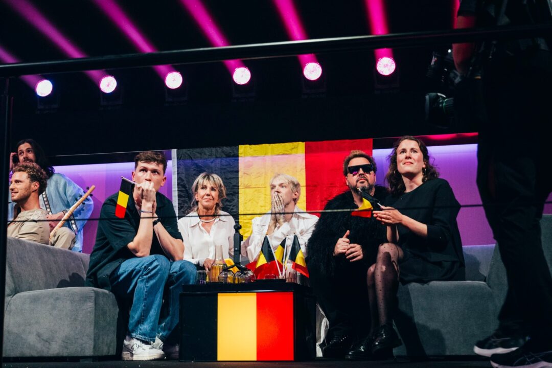 Mustii / Sarah Louise Bennett - EBU