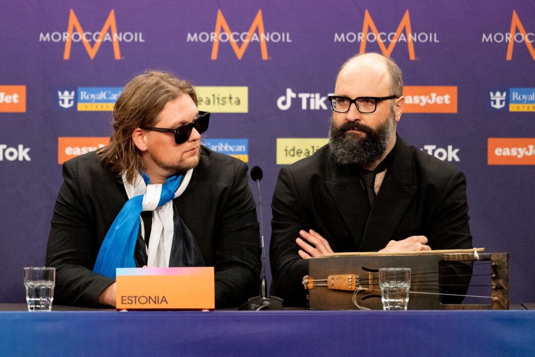 5miinust x Puuluup / Sarah Louise Bennett - EBU