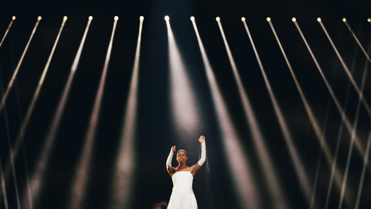 Galería: Saba (Dinamarca) aterriza por segunda vez en el escenario de Eurovisión para su segundo ensayo individual 