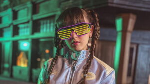 Escucha «Como La Lola», la canción de Chloe DelaRosa para representar a España en Eurovisión Junior 2024