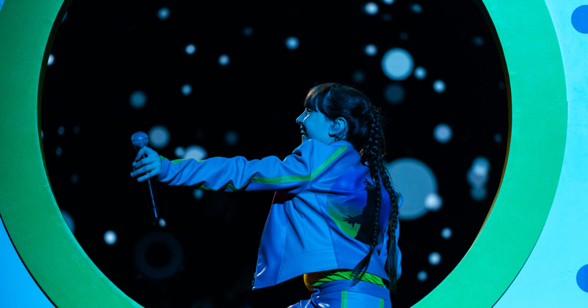 Chloe DelaRosa (España) en su primer ensayo individual en Eurovisión Junior 2024 | Imagen: Corinne Cumming - EBU