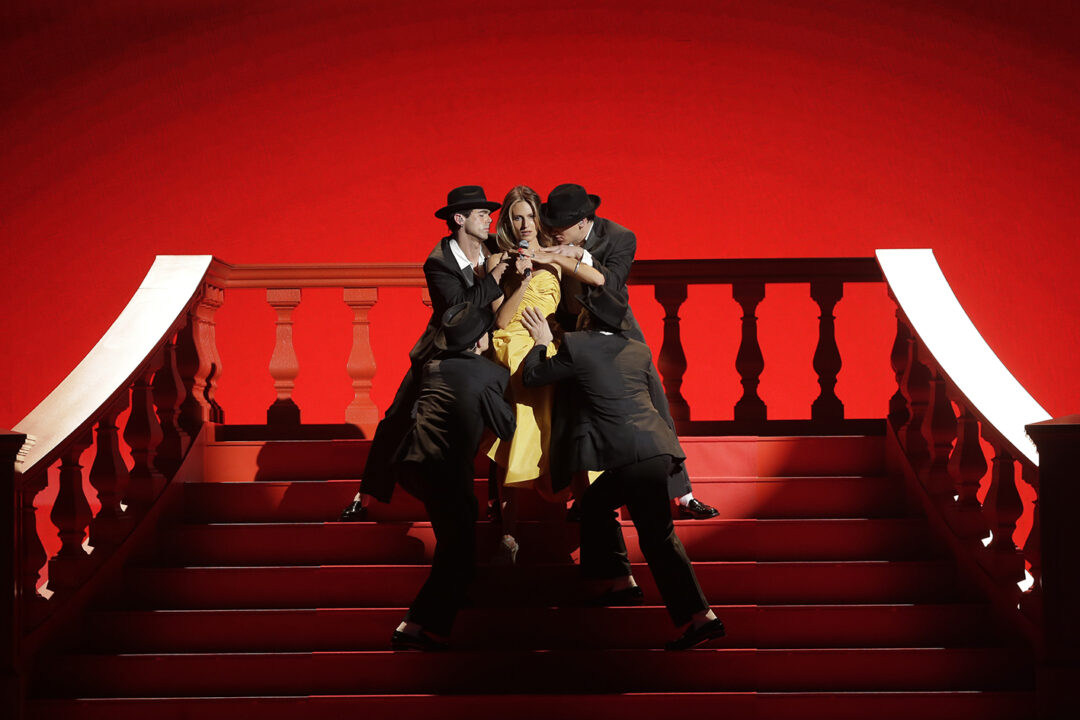 Celine Van Hee en la segunda semifinal del Benidorm Fest 2025, Palau d’Esports l’Illa de Benidorm | Foto: RTVE