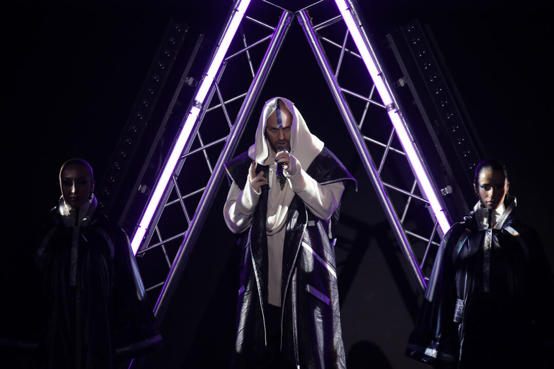 Mawot en la segunda semifinal del Benidorm Fest 2025, Palau d’Esports l’Illa de Benidorm | Foto: RTVE