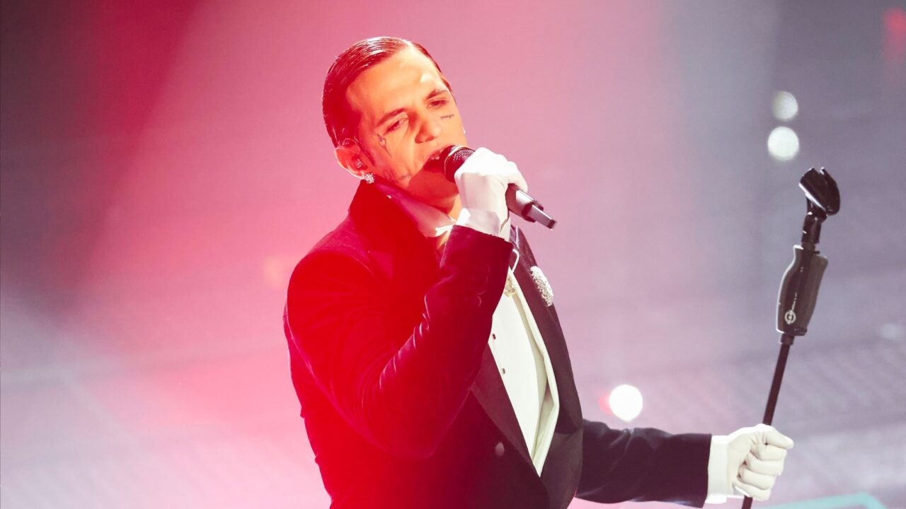 Escucha «Incoscienti giovani», la canción de Achille Lauro para Sanremo 2025: letra de la canción, biografía del artista
