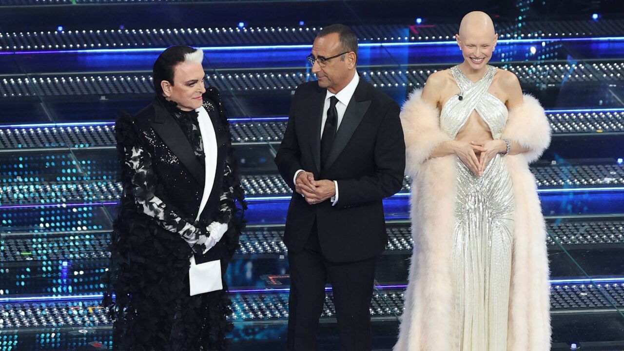 Audiencias: La segunda serata de Sanremo 2025 arrasa con un 64,5% en RAI1 (mejor cuota desde 1995) siendo la más vista desde el año 2000