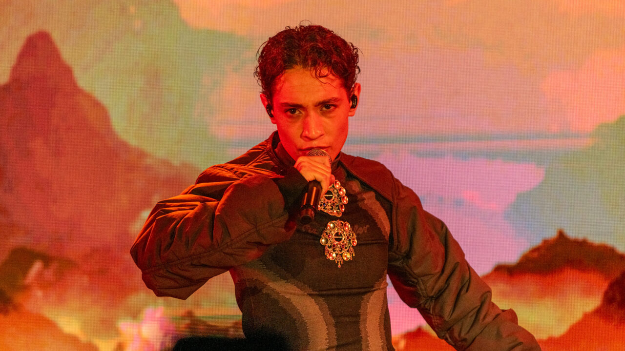 El noruego Kyle Alessandro se ha sometido a una cirugía de extracción de una muela del juicio que podría complicar su segundo ensayo en Eurovisión 2025