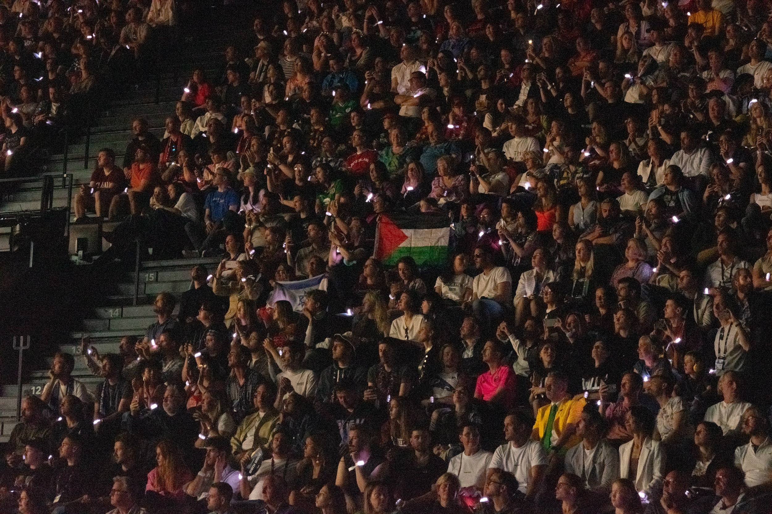 Bandera de Palestina en la segunda semifinal de Eurovisión 2025 / Iván Trejo