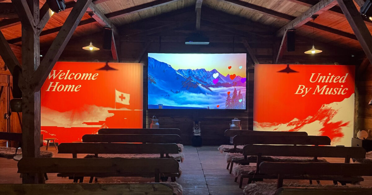 Pabellón de bienvenida de Eurovisión 2025 en el St. Jakobshalle de Basilea / EBU