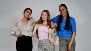 Países Bajos presenta «Don’t Touch», la canción con la que ICONIC competirán en la gran final del Junior Songfestival 2025