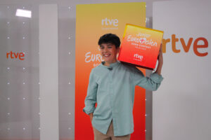 España apuesta por lo bilingüe: «Érase Una Vez (Once Upon A Time)» será el título de la canción de Gonzalo Pinillos para Eurovisión Junior 2025