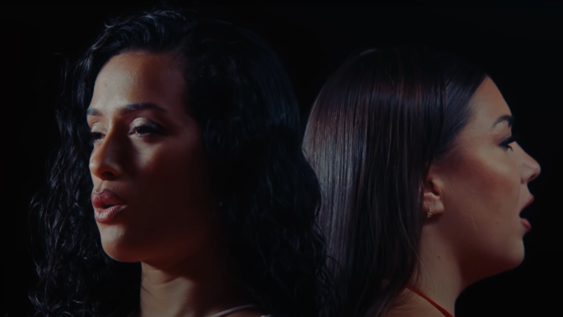 Chanel y Lapili en el videoclip de «Matahari» | Imagen: YouTube