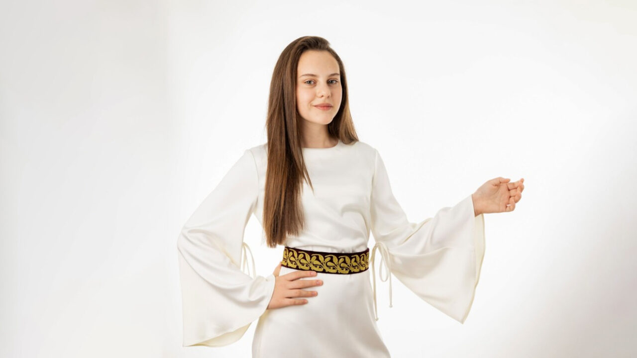 Así suena «I Tužna I Srećna Priča», el tema de Asja Džogović para el retorno de Montenegro a Eurovisión Junior