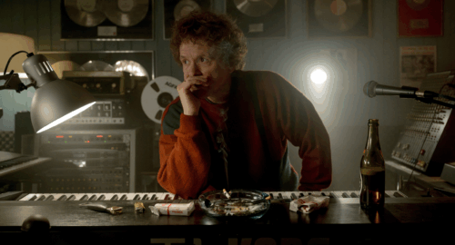 Hablamos de la película “Under stjernerne på himlen”: el biopic de Tommy Seebach, quien representó a Dinamarca en Eurovisión hasta en tres ocasiones