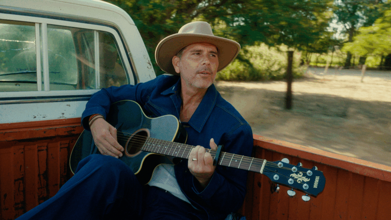 Christian Meier fusiona folk y polka norteña en su nuevo sencillo «Nací Para Olvidar»