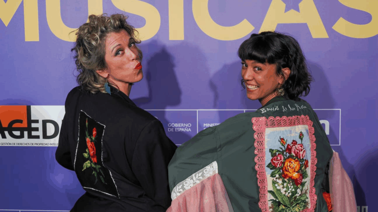 Karmento hace doblete en los Premios +Músicas 2025 con sus obras ‹Canto al cansancio› y ‹La Serrana›