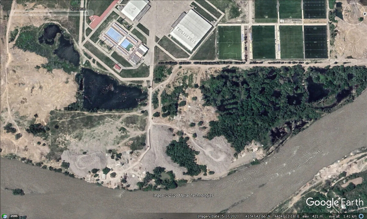 Entorno del parque natural Dighomi Meadows en Tiflis (Georgia) | Imagen: Storgaard Photography - Google Earth (2020)