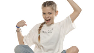 Macedonia del Norte presenta «Miracle», la canción con la que Nela Mancheska pisará el escenario de Eurovisión Junior 2025