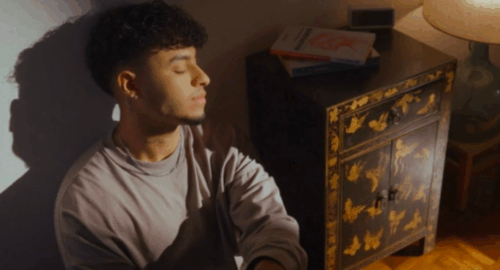 Kenneth estrena «Mi Morena», su último tema previo al Benidorm Fest 2026