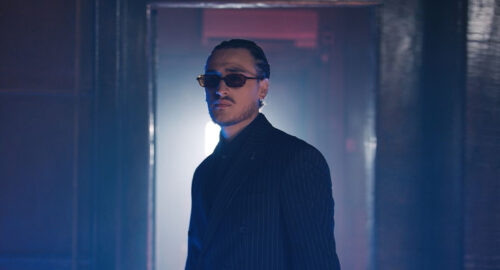 Alis Kallaçi con «Nân» triunfa en el Festivali i Këngës 64 de Albania