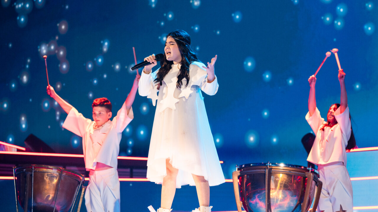 Disfruta ya del resumen con realización de los ensayos individuales de Eurovisión Junior 2025