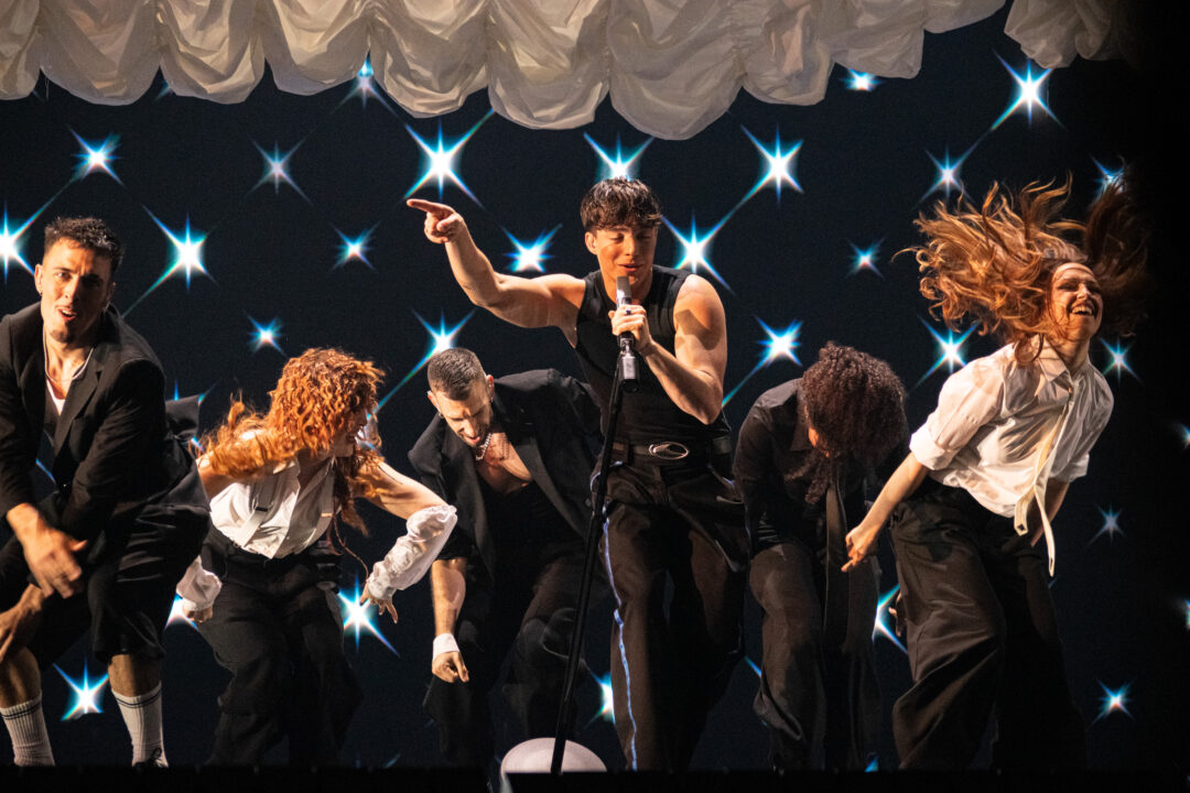 Izan Llunas en la gran final del Benidorm Fest 2026, Palau d’Esports l’Illa de Benidorm | Foto: Iván Trejo