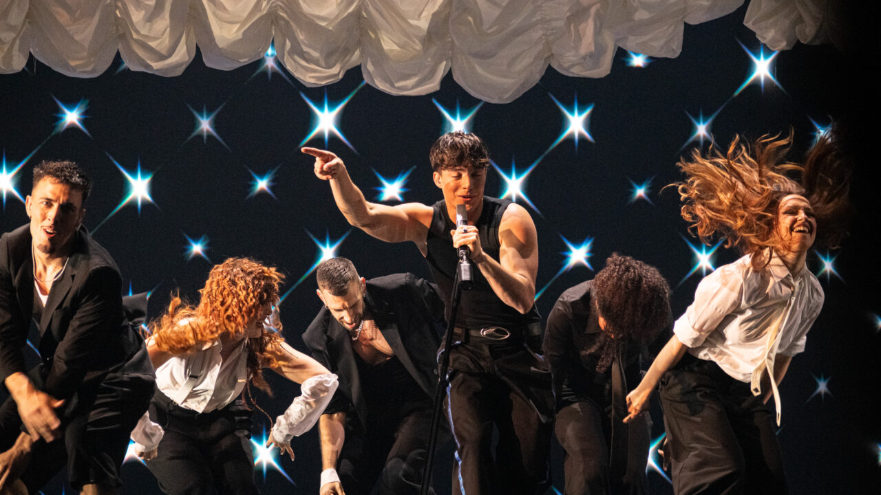 Izan Llunas en la gran final del Benidorm Fest 2026, Palau d’Esports l’Illa de Benidorm | Foto: Iván Trejo