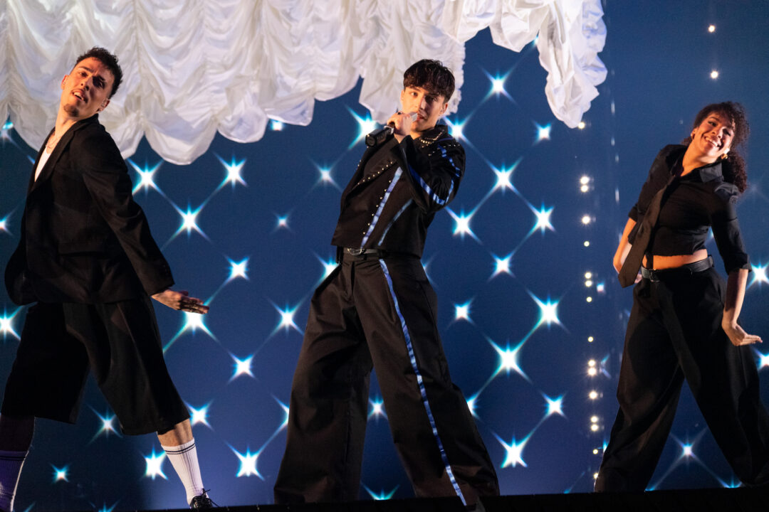 Izan Llunas en la gran final del Benidorm Fest 2026, Palau d’Esports l’Illa de Benidorm | Foto: Iván Trejo